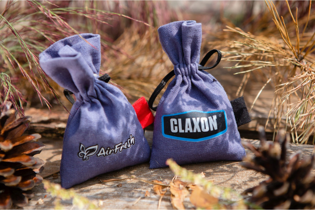 2 Examples of scented linen bag car air fresheners